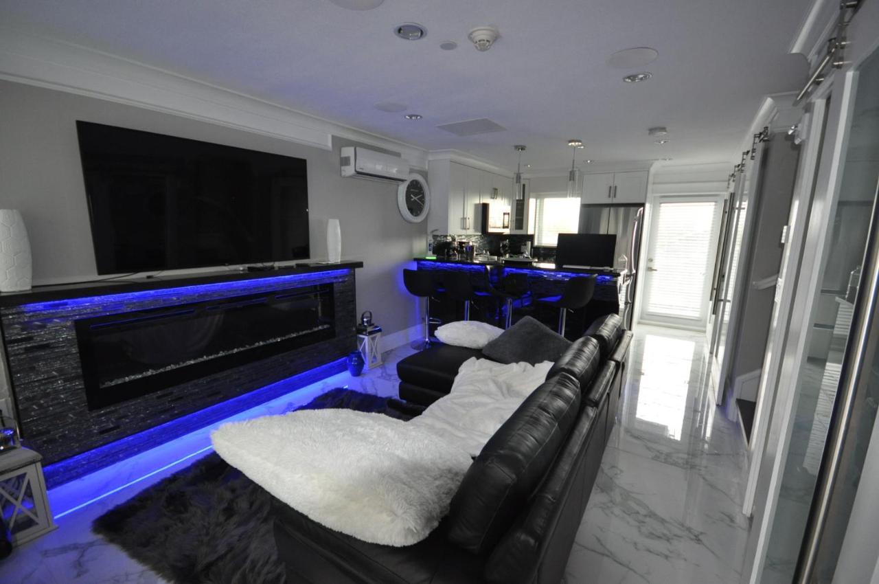Beautiful Bright 3 Bed Townhouse Apartment Ванкувър Екстериор снимка